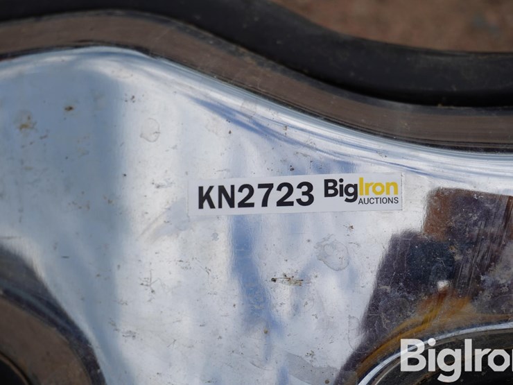 2023-ram-2500-front-bumper-image-19