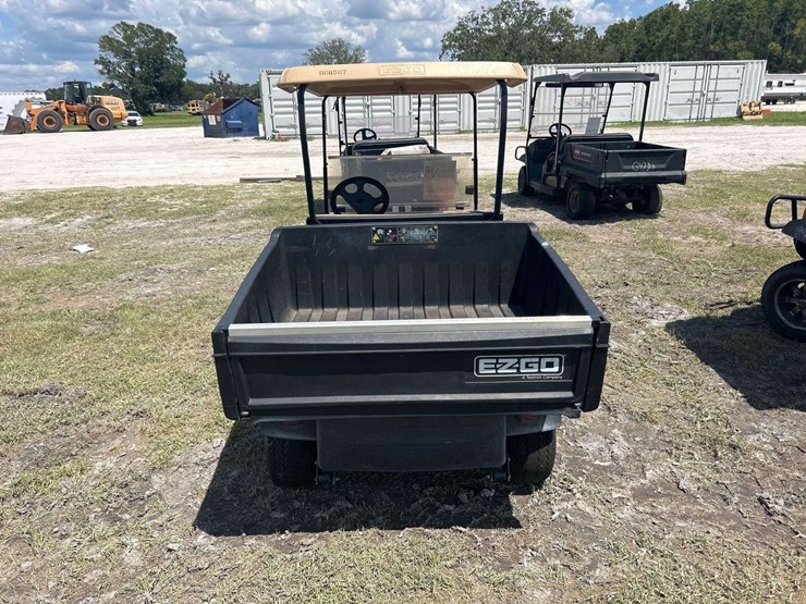 ez-go-mpt-1000-electric-utility-cart-image-11