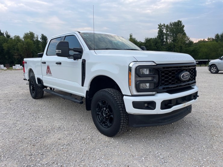 2023-ford-f250-image-4