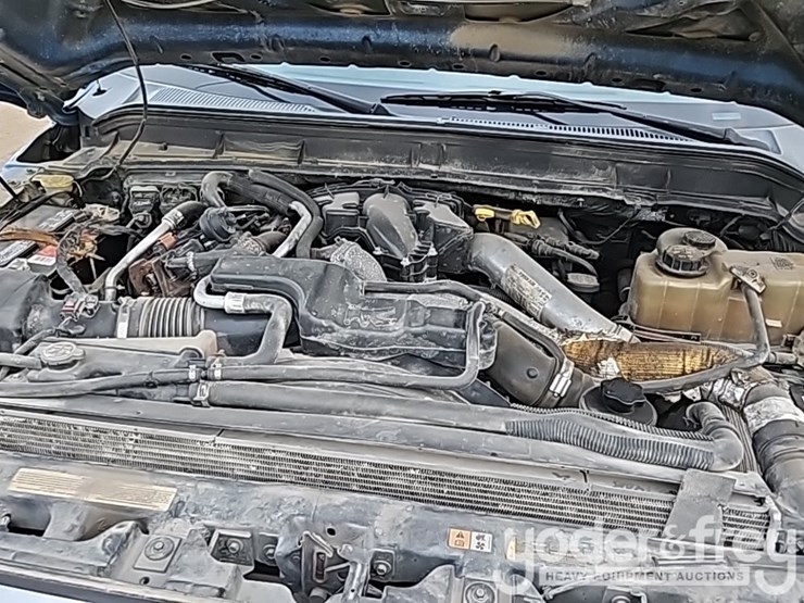 2014-ford-f550-xl-image-24