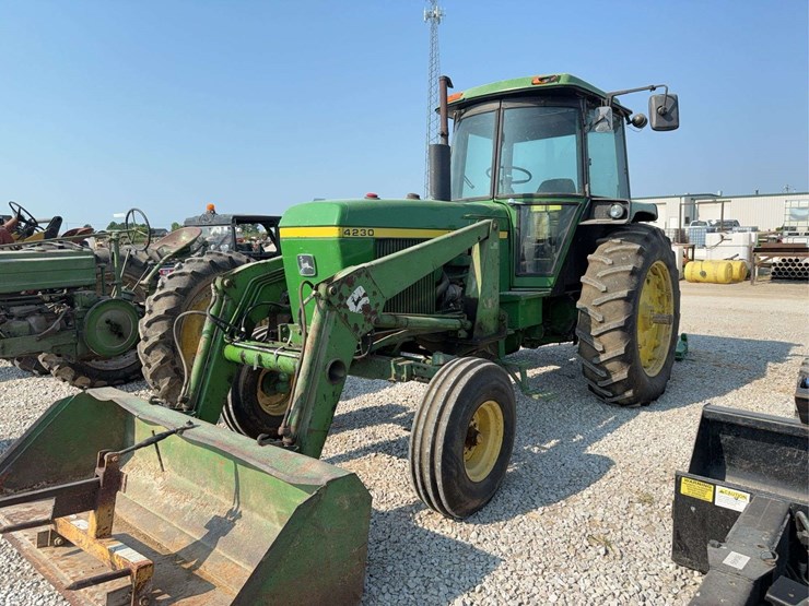 john-deere-4230-image-3