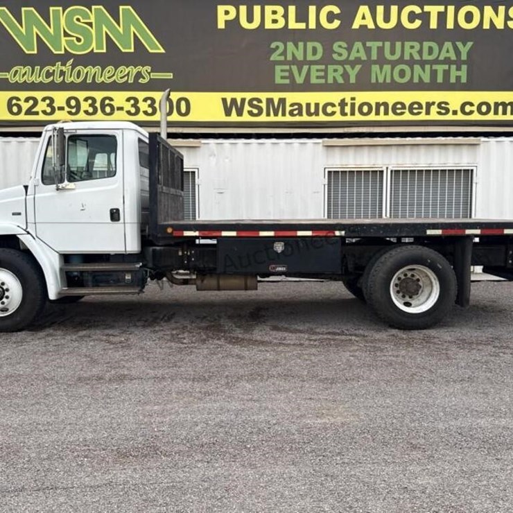 2003 FREIGHTLINER FL70