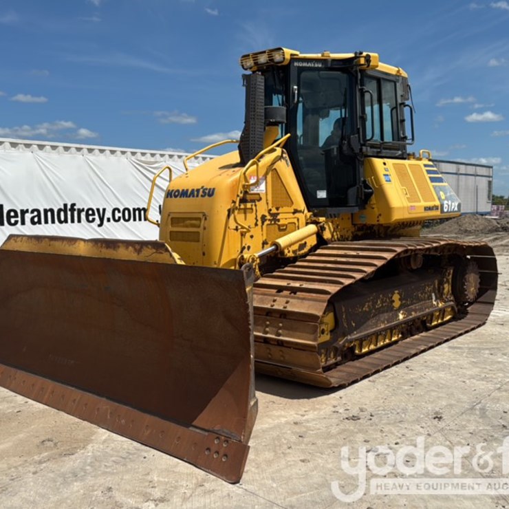 2016 KOMATSU D61PX-24
