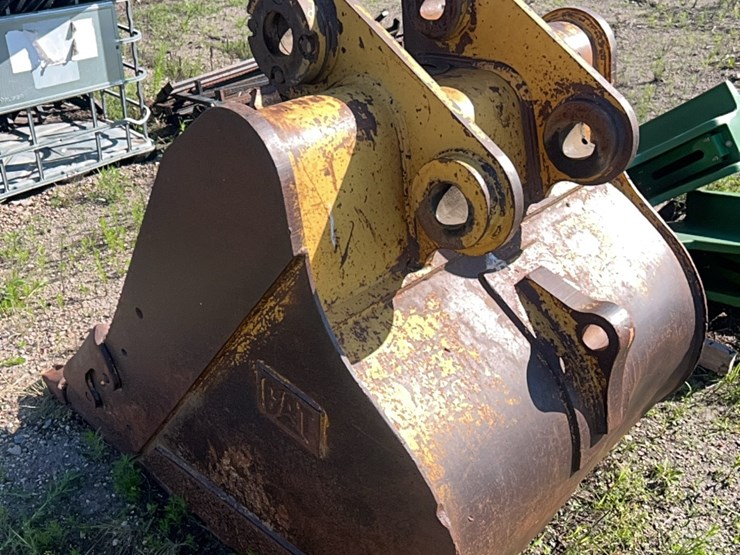 caterpillar-320-image-52