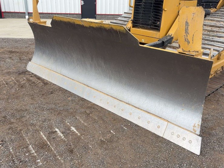2013-cat-dgn-lgp-dozer-image-29