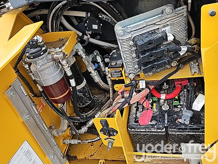 2018-deere-850k-lgp-image-54