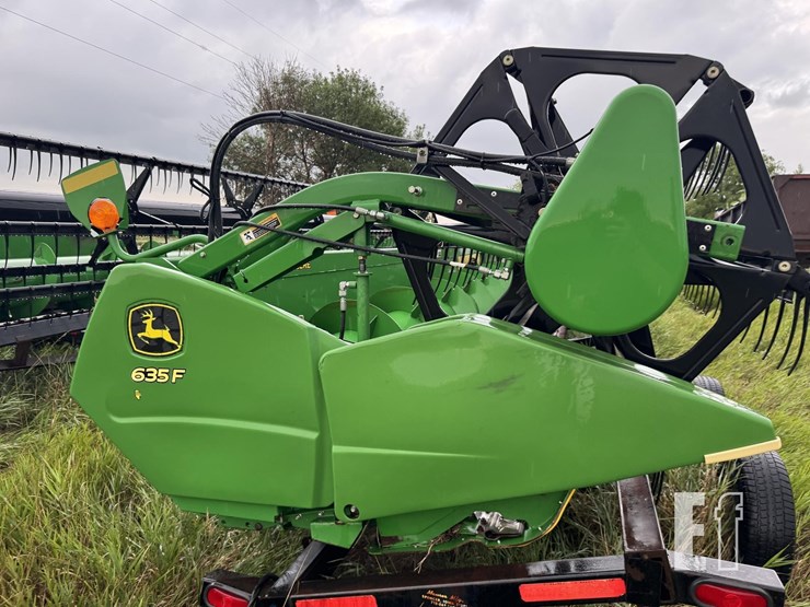 2010-john-deere-635f-image-5