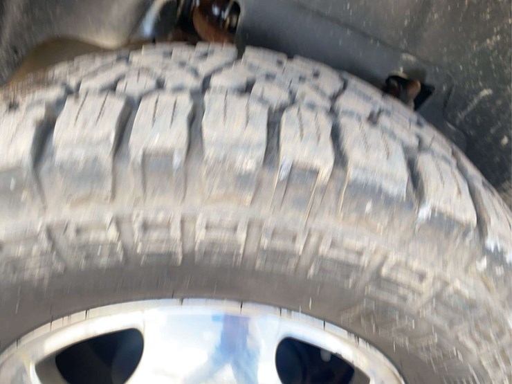 2012-chevrolet-3500-image-12