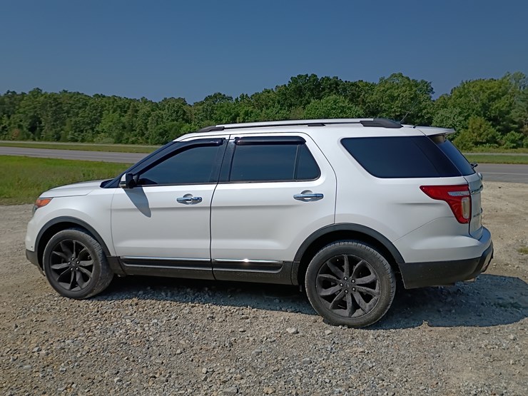 2013-ford-explorer-image-5