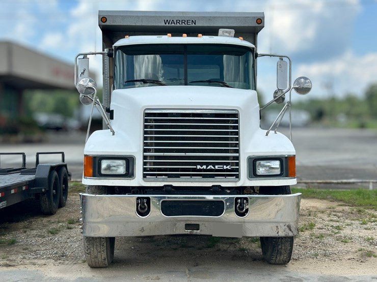 2008-mack-pinnacle-chu613-image-2