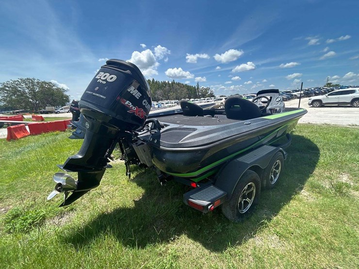 2017-nitro-z-19ft-bass-boat-with-26ft-t/a-boat-trailer-image-3