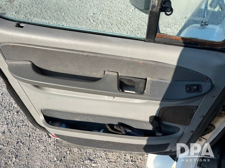 2007-freightliner-dry-tender-truck-(jn2723,-unit-108073)-image-65