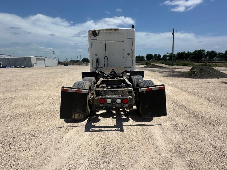 2016-kenworth-t660-image-6