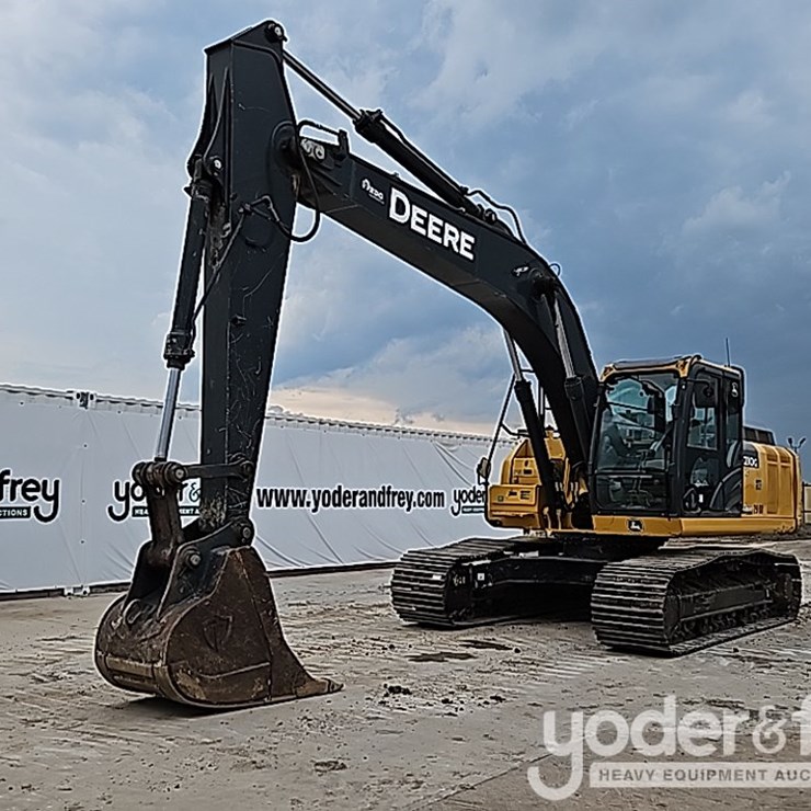 2019 DEERE 210G