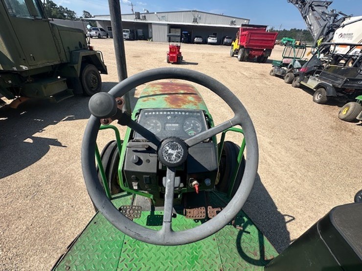 john-deere-6400-image-32