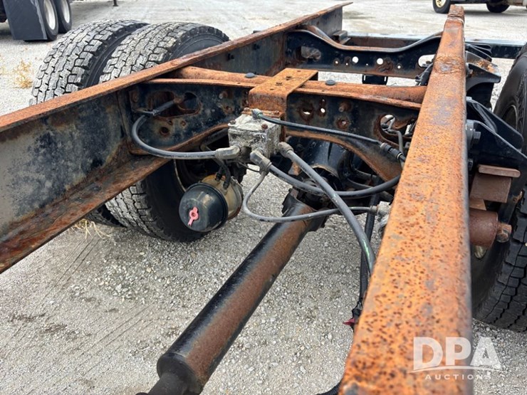 2007-international-durastar-4300-image-36