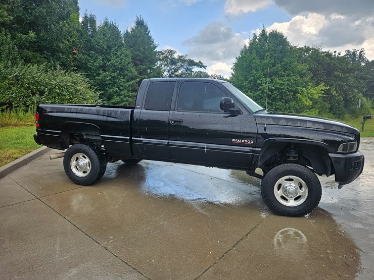 #18968-•-2002-dodge-ram-2500-pickup-truck-image-65