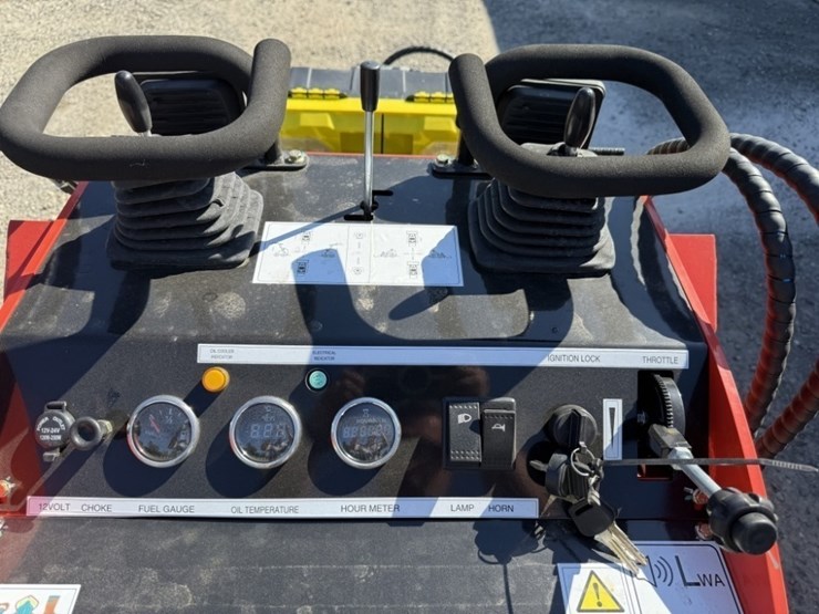 2025-aboss-gh380-mini-compact-track-loader-image-17