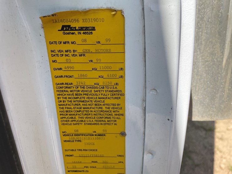 #4731-•-2000-chevy-box-van-(wi-title-in-delay)-image-27