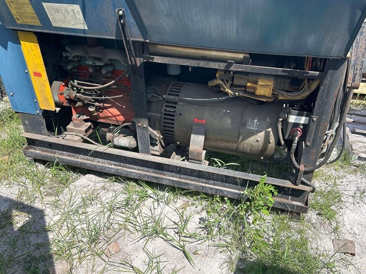 miller-wildcat-350-d-welder-image-8