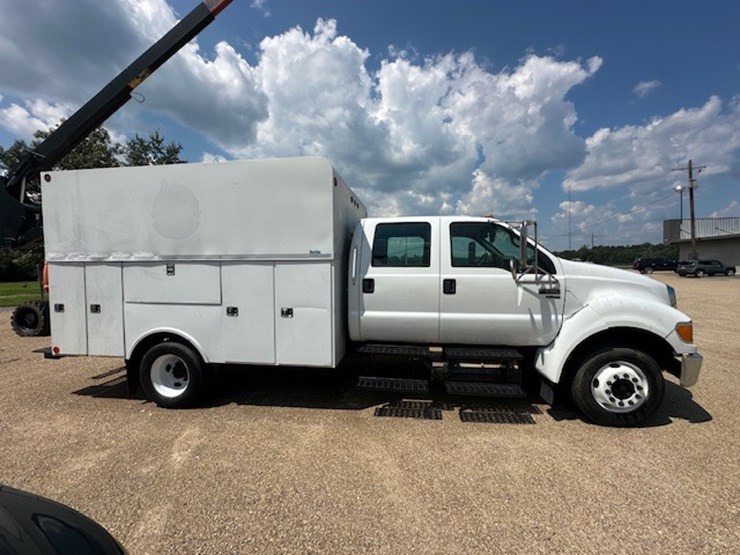 2009-ford-f650-image-7