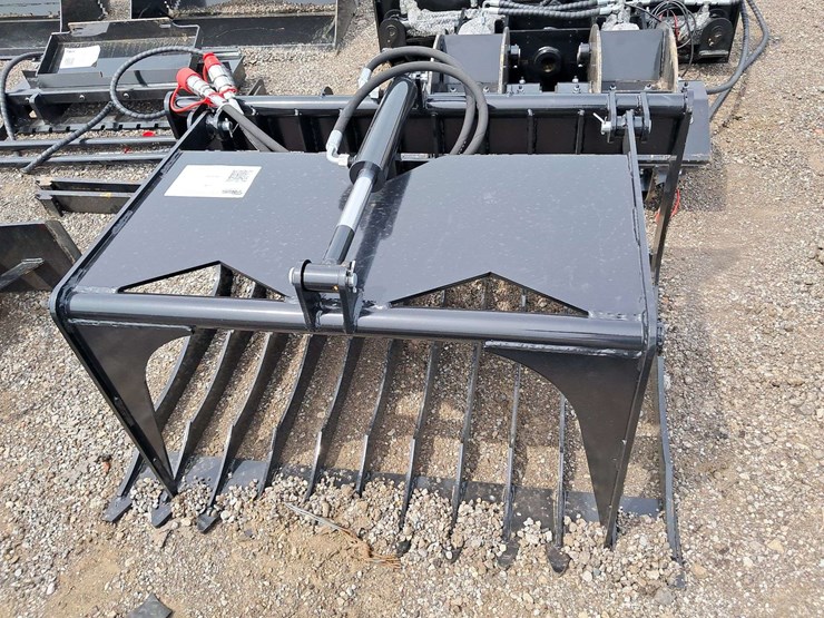 44"-mini-rock-grapple-bucket-image-1
