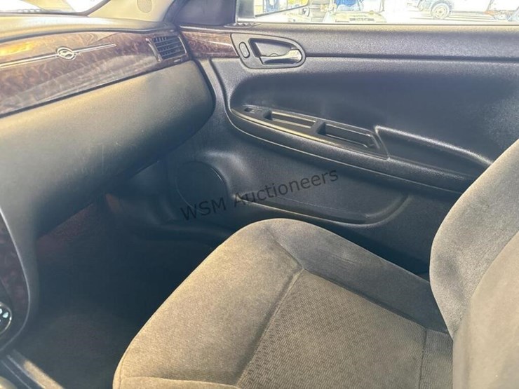 2016-chevrolet-impala-ls-sdn-image-19