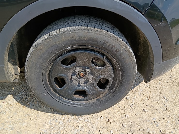 2014-ford-explorer-image-67