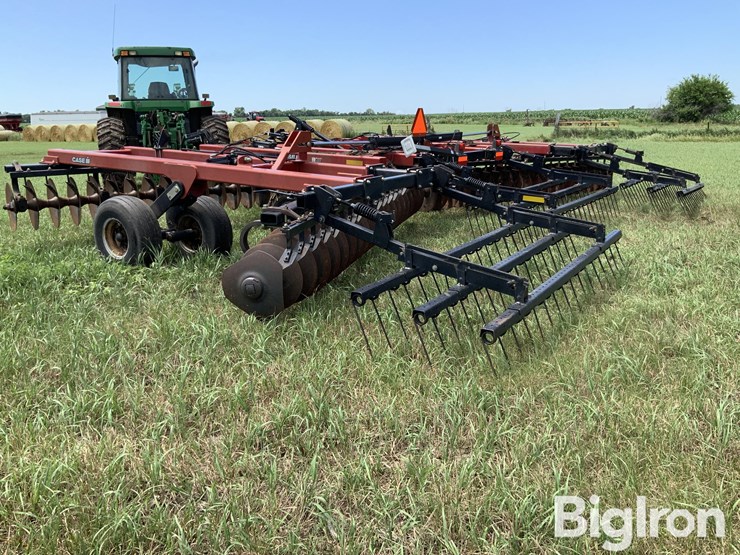 2011-case-ih-370-image-7