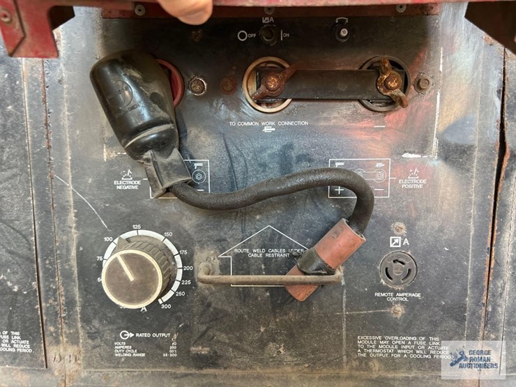 eight-pack-welder-number-two.-serial-#-ka784830.-four-out-of-eight-welders-worked-last-time-it-was-image-18