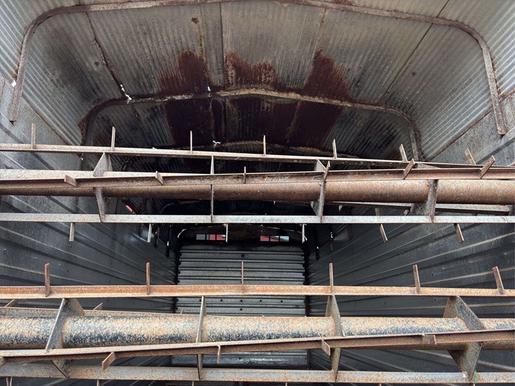 h&s-hd-twin-auger-18'-forage-wagon-image-21