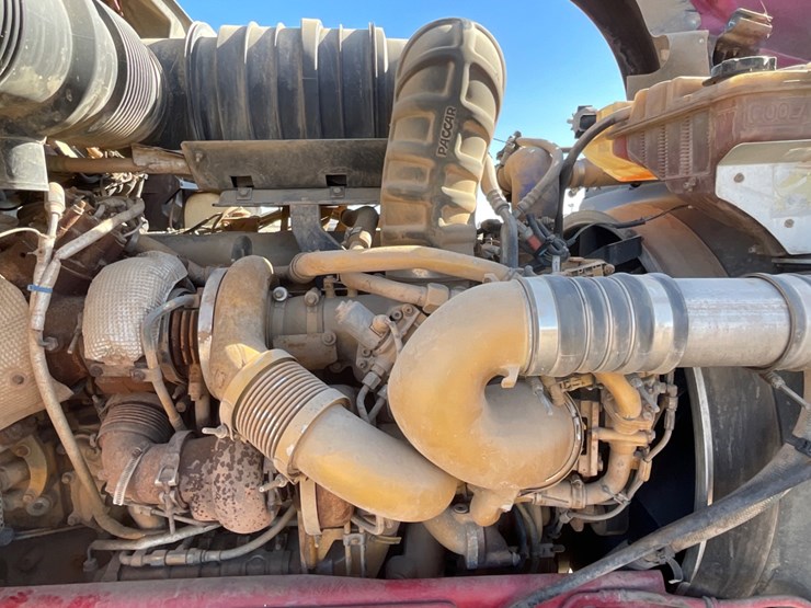2011-kenworth-t800-image-9