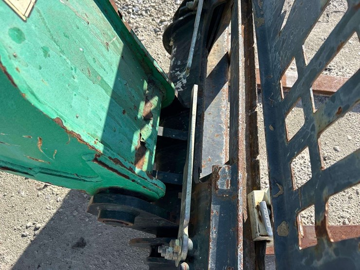 jcb-525-image-12
