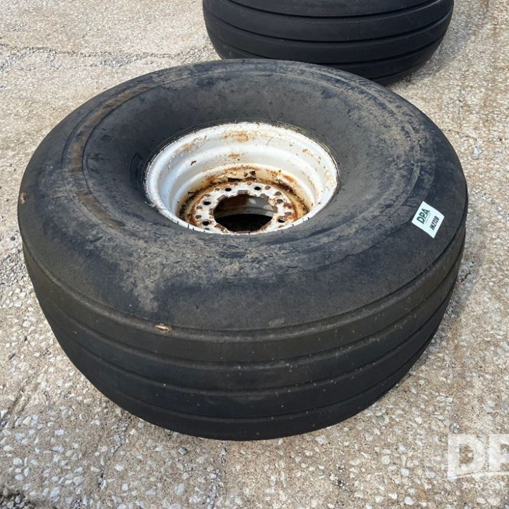 Firestone Flotation Tires (JN2728)