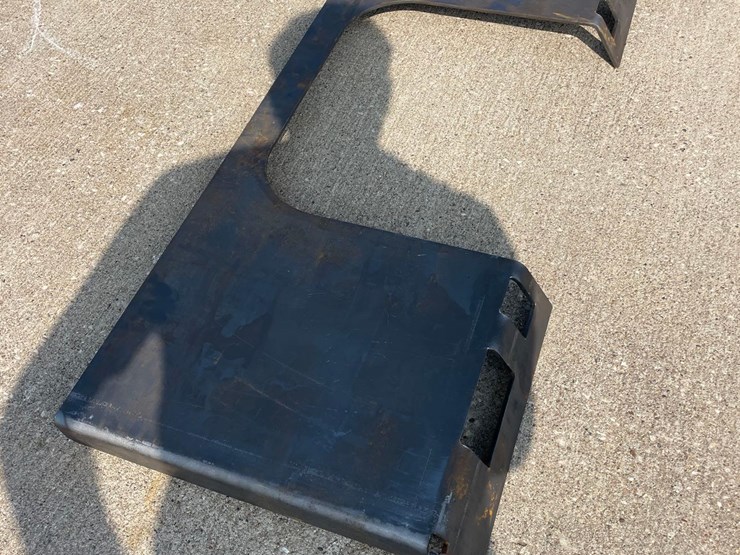 skidloader-open-back-plate-image-3