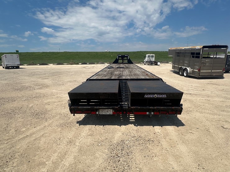 2022-gooseneck-load-trail-image-4
