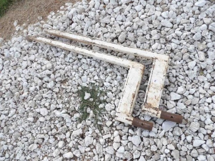 4'-hay-forks-image-1