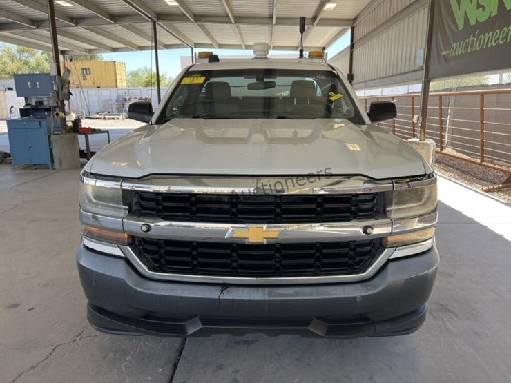 2016-chevrolet-silverado-1500-image-3
