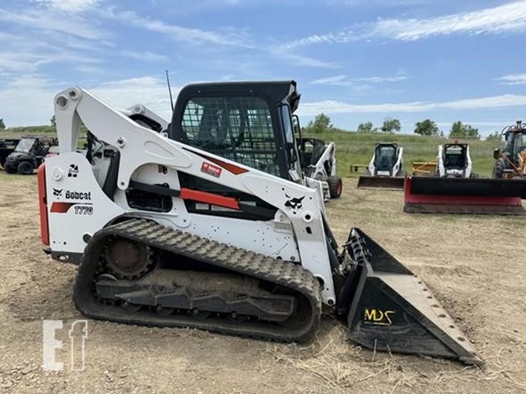 2019-bobcat-t770-image-56