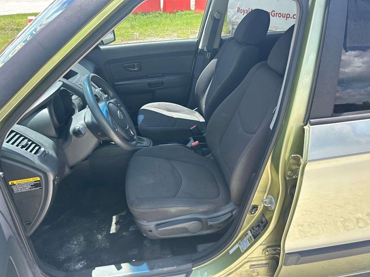 2013-kia-soul-hatchback-image-15