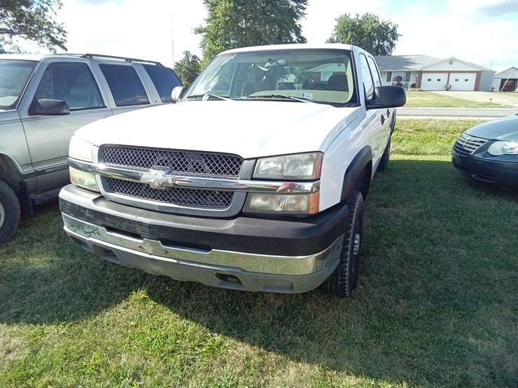2004-chevrolet-2500hd-image-4