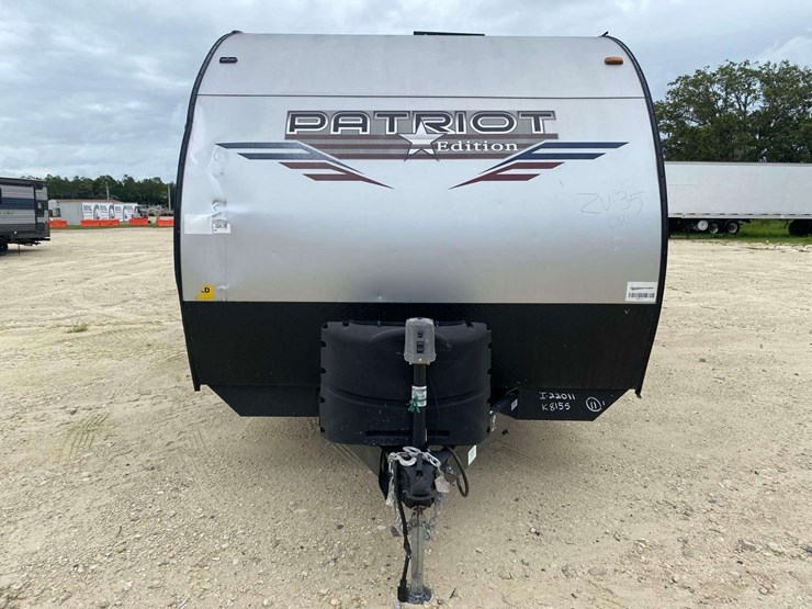 2022-forest-river-cherokee-grey-wolf-26brb-patriotic-edition-32ft.-t/a-travel-trailer-image-48
