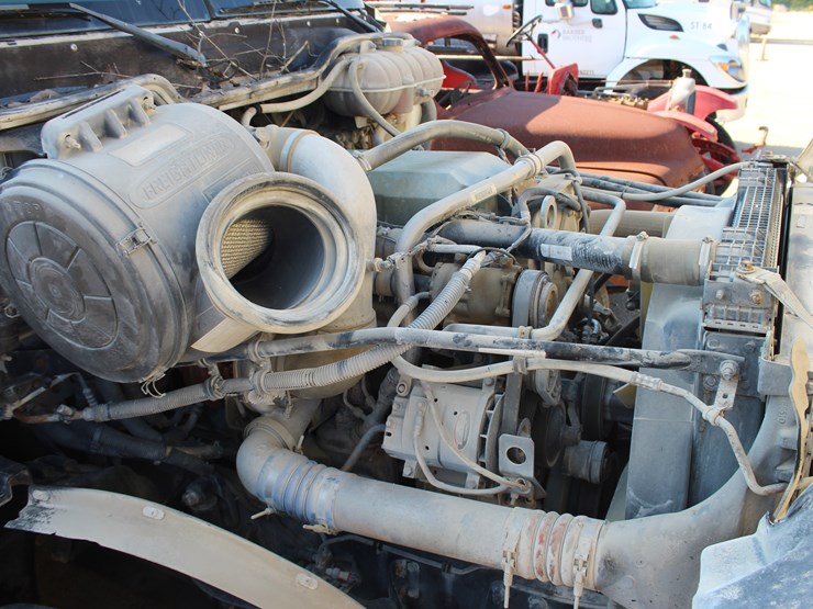 #22943-•-2005-freightliner-|-parts-or-repair-image-19