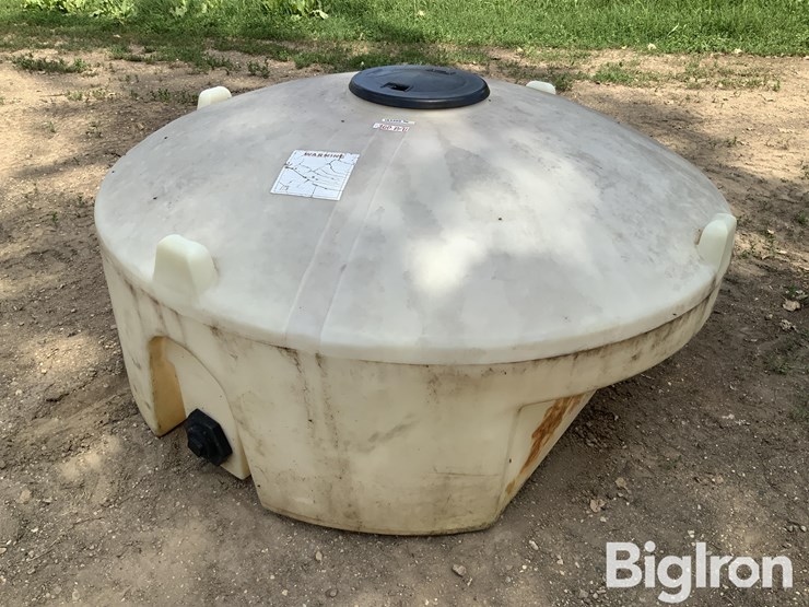 300-gal-water-tank-image-1
