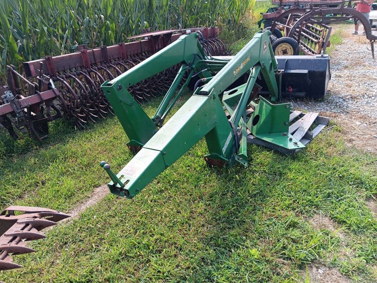 john-deere-148-image-2