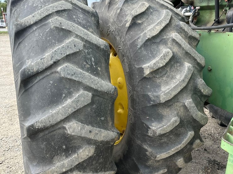 john-deere-7520-image-13