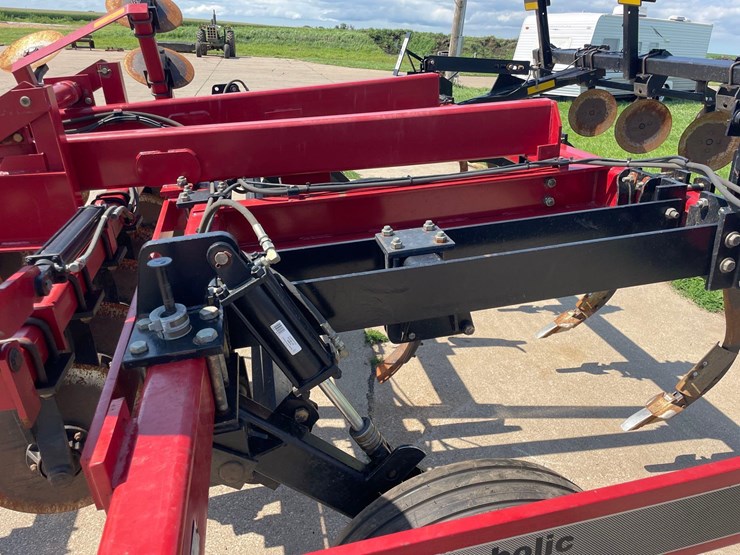 case-ih-6750-image-28
