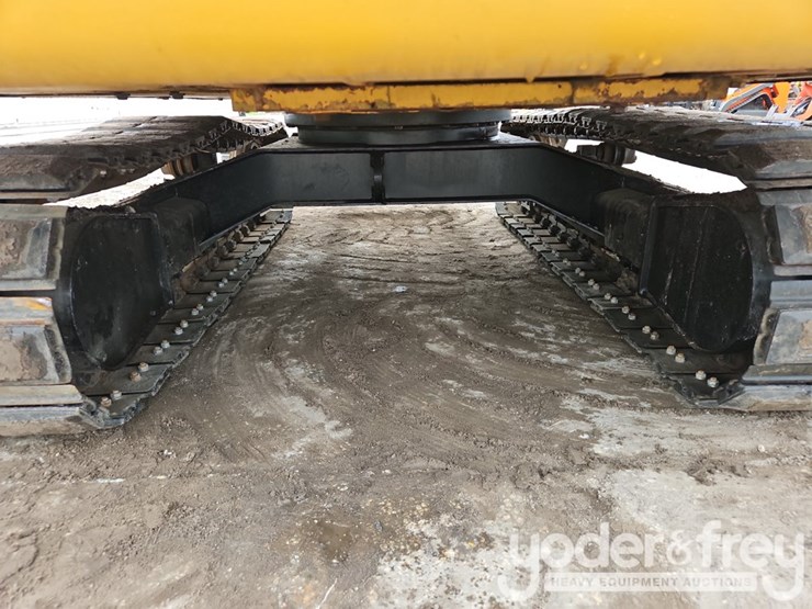 2021-caterpillar-305.5-image-28