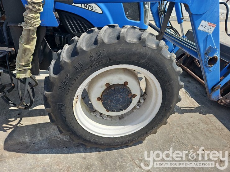 new-holland-tn75a-image-8