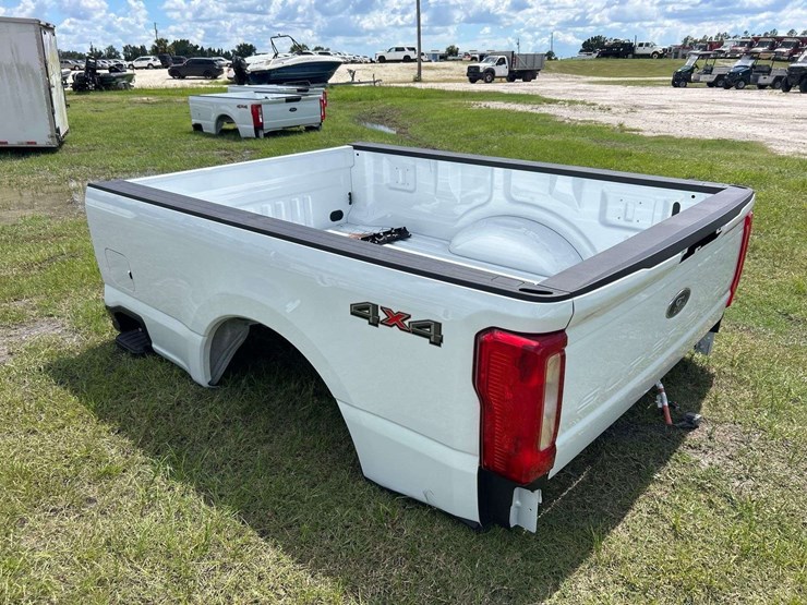 ford-super-duty-pickup-truck-bed-image-4